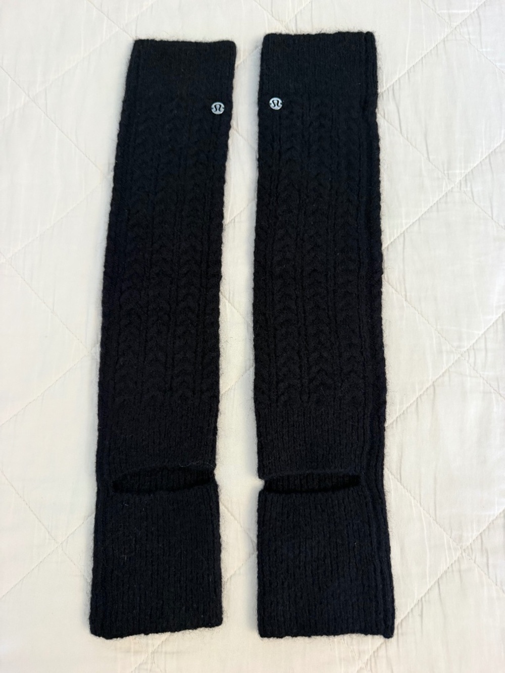 Lululemon black leg-warmers